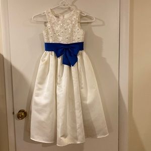 Flower Girl Dress. 34" long. Chest 28".Used with flaws. See photos for details.